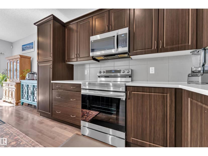 2573 Cole Cr SW — photo 19 of 40