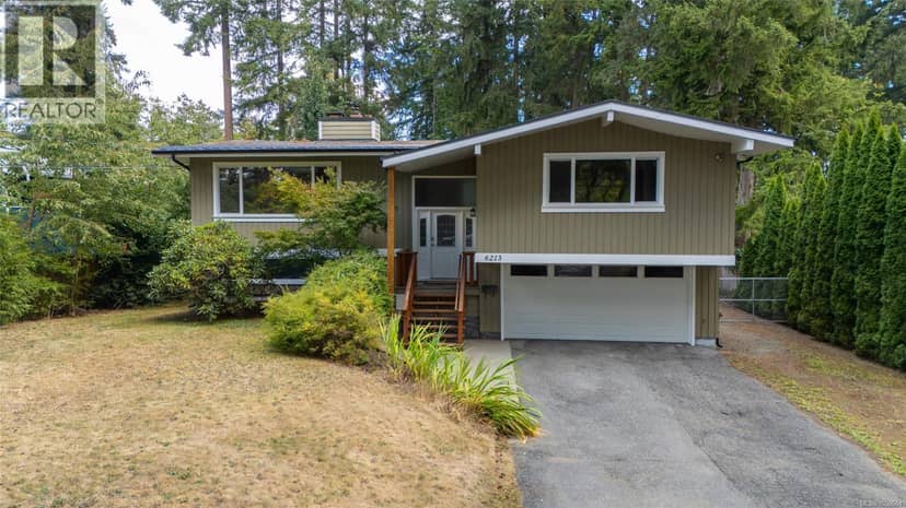 6213 Lakes Rd, Duncan