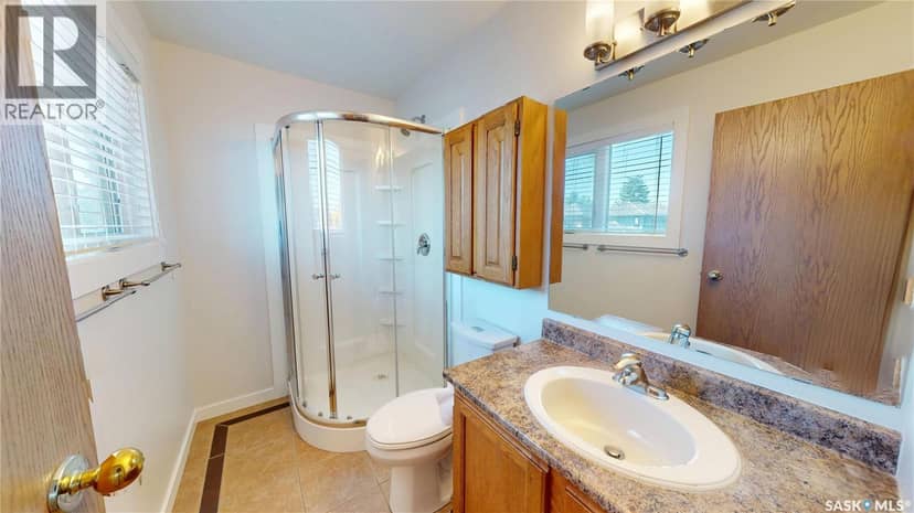 610 Nesslin CRESCENT — photo 20 of 40