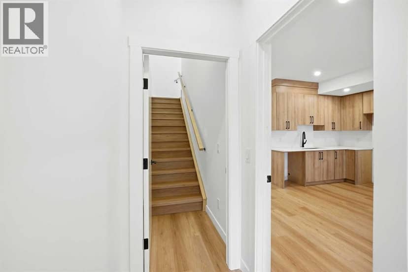 4711 19 Avenue NW — photo 40 of 40