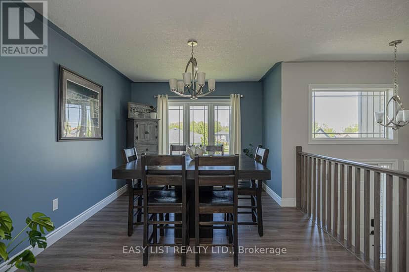 19 Ralph Dalton Boulevard — photo 5 of 37