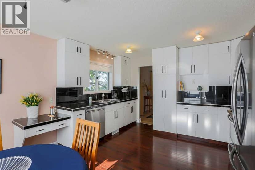 11 Maple Place, Crossfield, photo 4