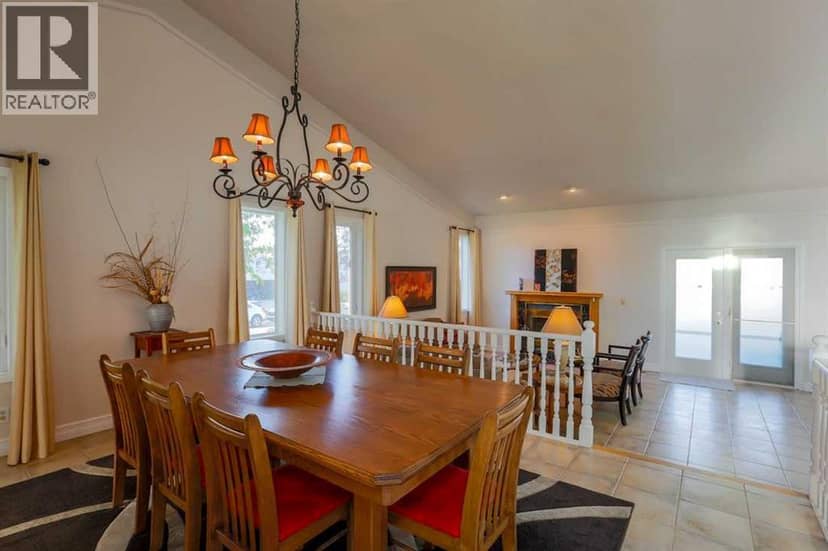11 Maple Place, Crossfield, photo 7