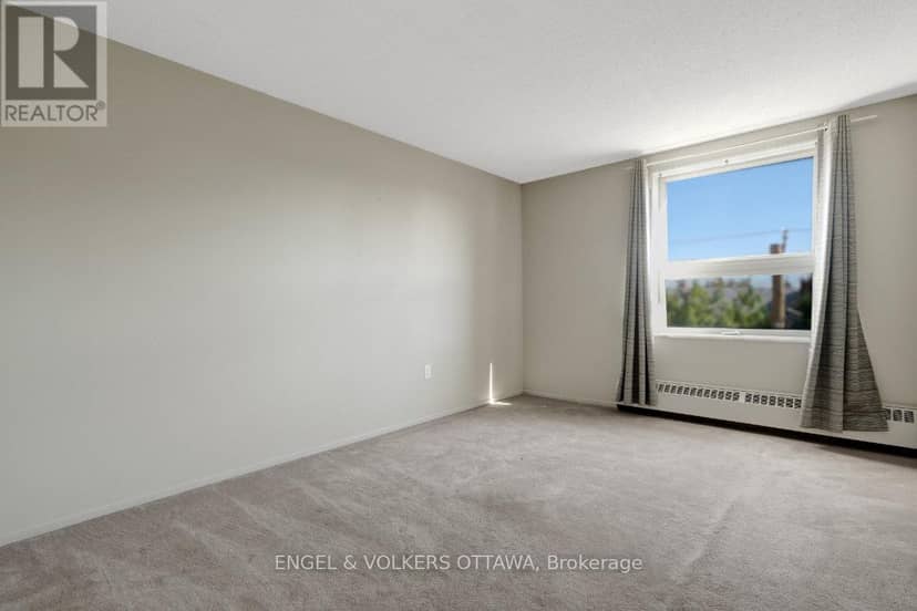 505 - 373 Laurier Avenue E — photo 19 of 40