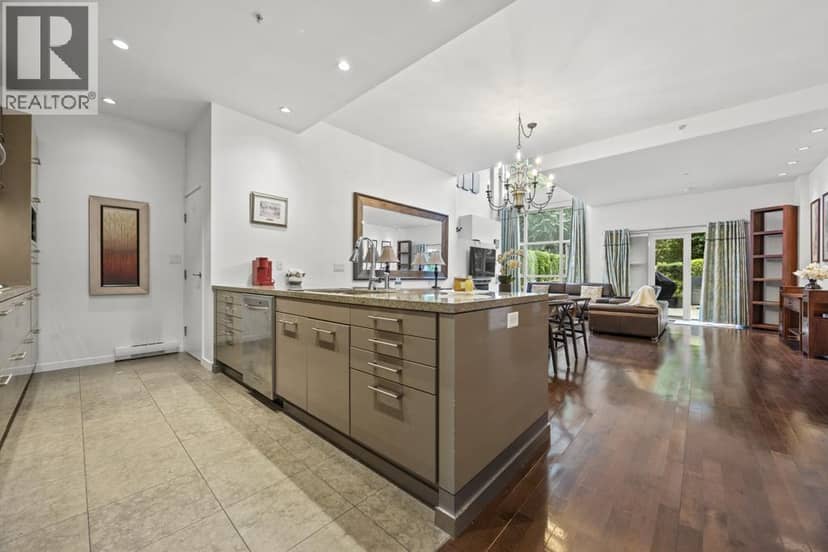 59** WALTER GAGE ROAD, Vancouver, photo 5