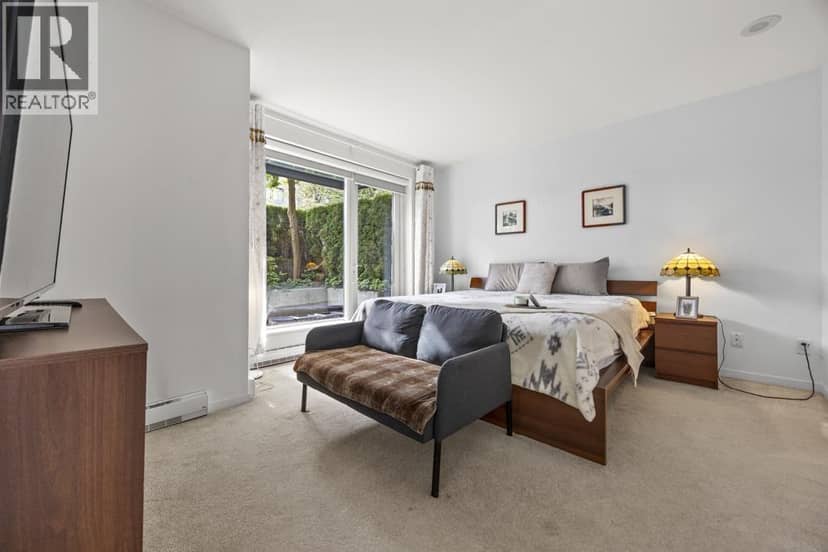 59** WALTER GAGE ROAD, Vancouver, photo 6