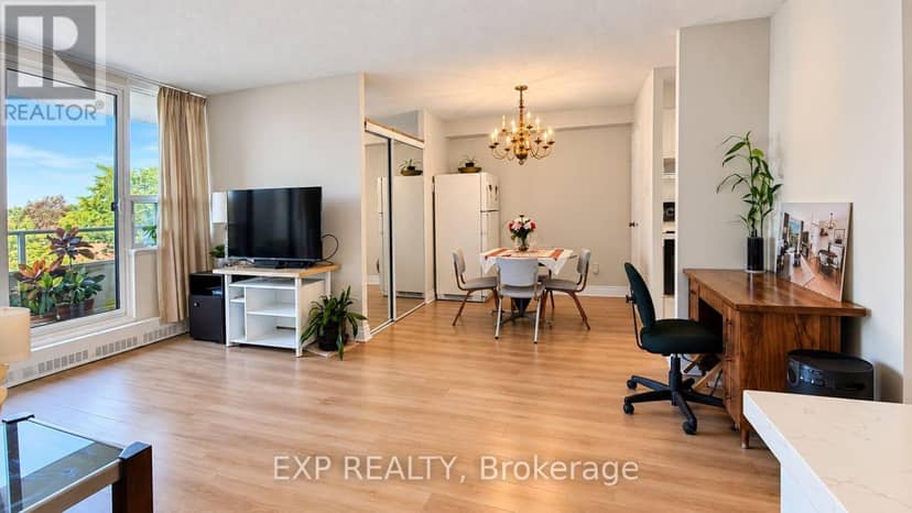 411 - 15 Torrance Road, Toronto, photo 5