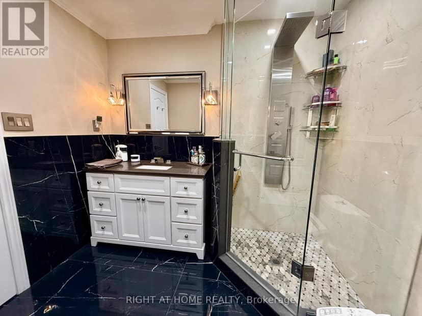 129 Four Seasons Crescent — photo 22 of 35