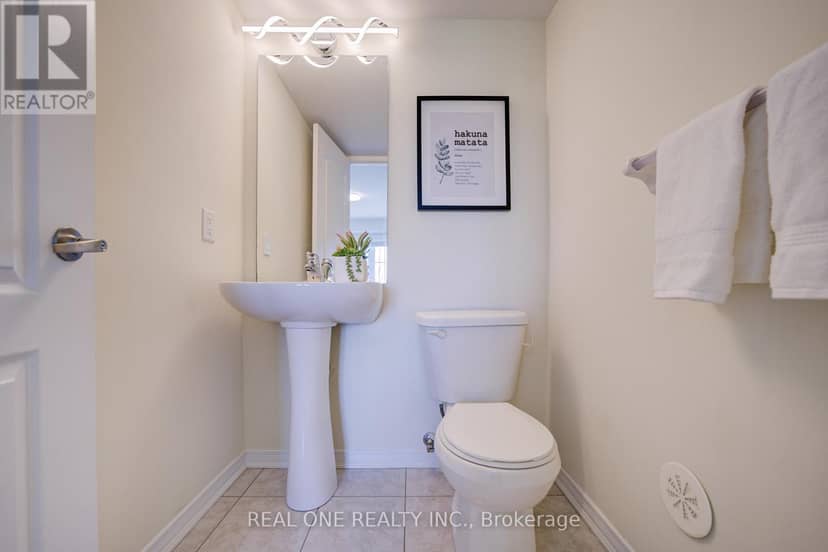 14 - 2441 Greenwich Drive — photo 19 of 26
