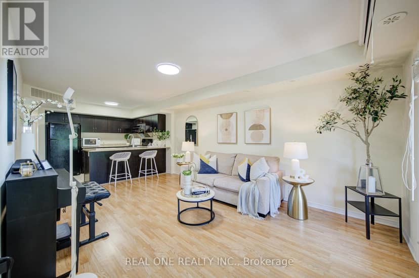 14 - 2441 Greenwich Drive — photo 3 of 26