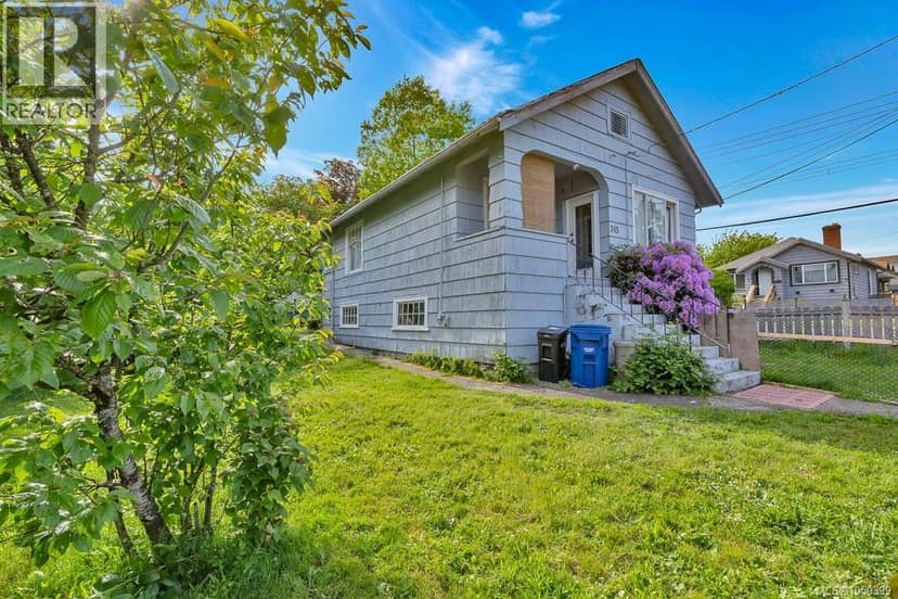 315 Holly Ave — photo 1 of 7
