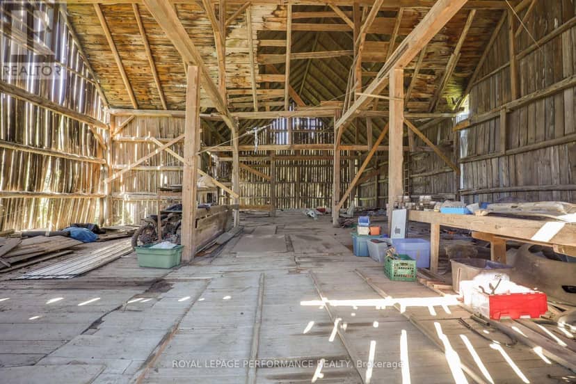 8253 Russell Road — photo 19 of 29