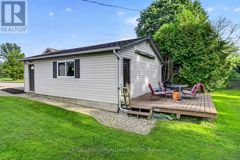 304 Oxford Avenue — photo 24 of 32