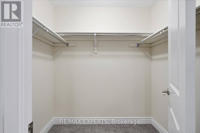 68 Lorne Thomas Place — photo 29 of 40