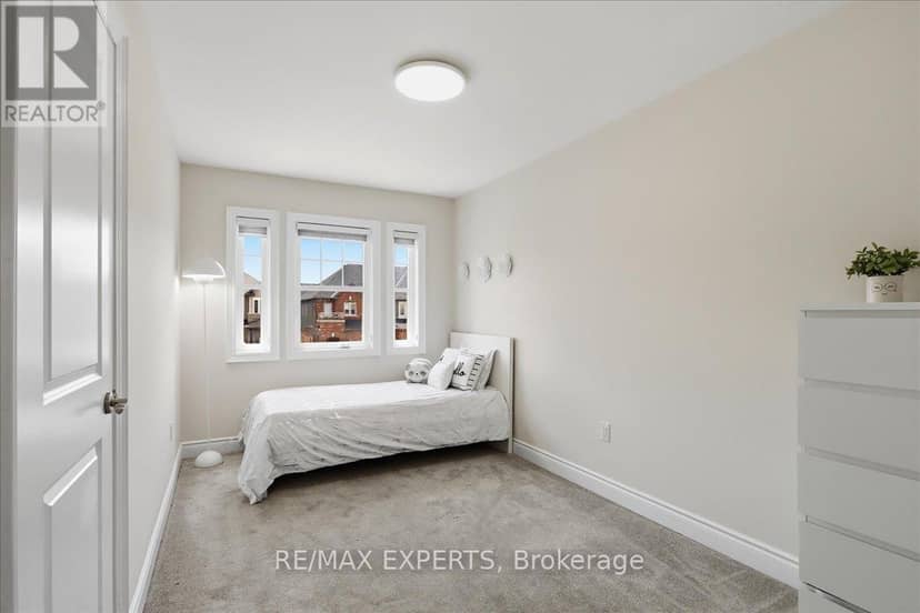 68 Lorne Thomas Place — photo 30 of 40