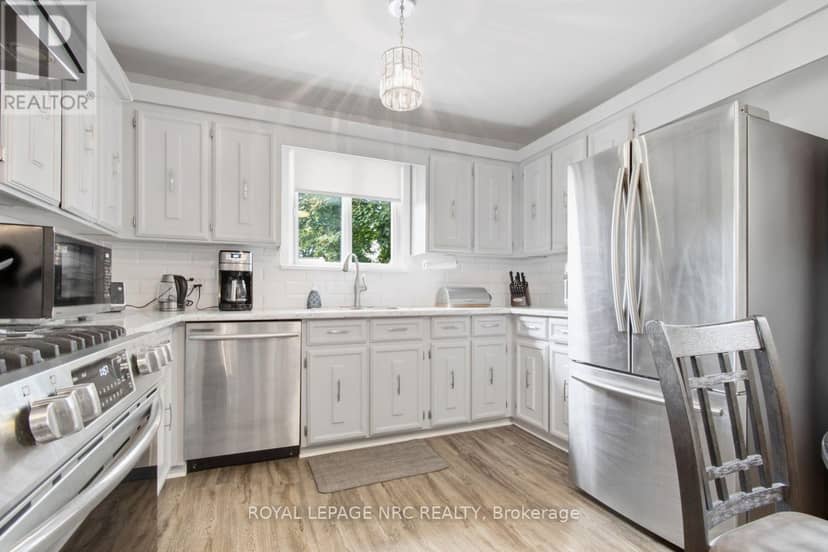 8031 Watson Street — photo 18 of 38