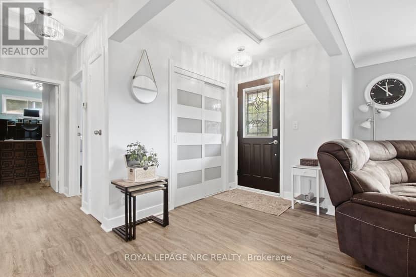 8031 Watson Street — photo 15 of 38