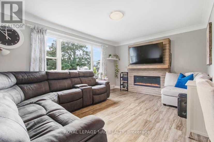 8031 Watson Street — photo 13 of 38