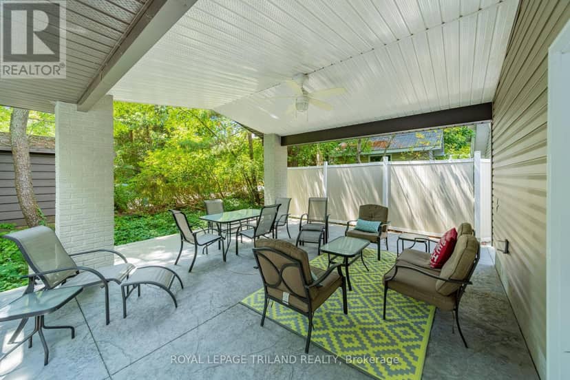 33 Forest Avenue — photo 13 of 40