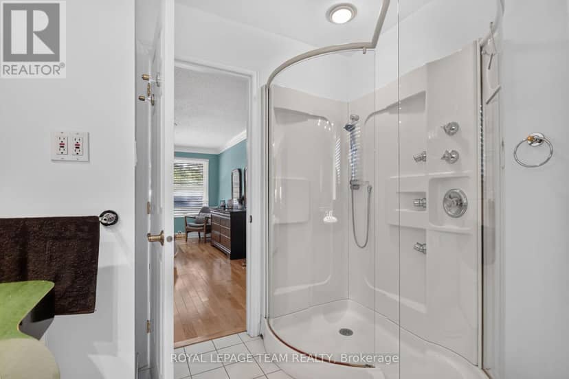 1069 Cahill Drive W — photo 24 of 40