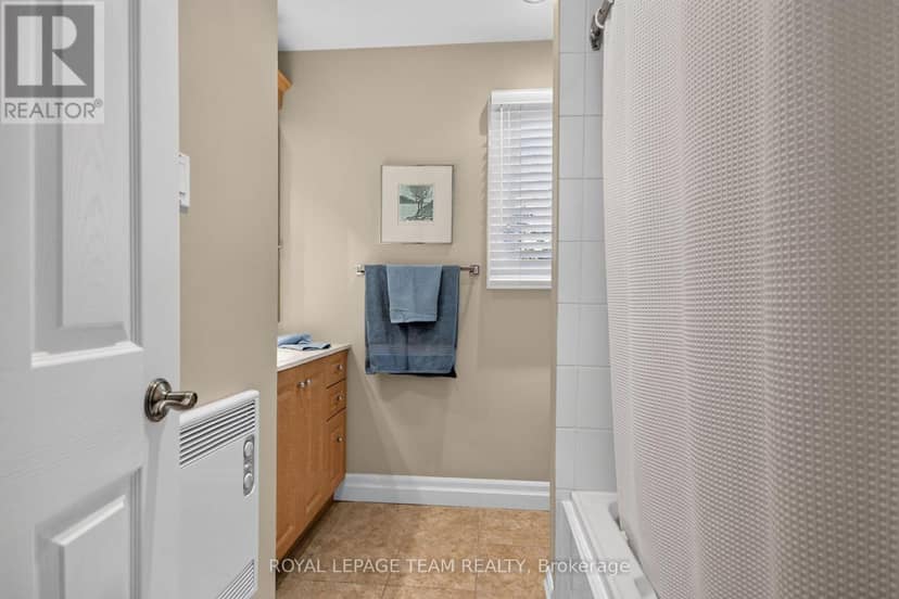 1069 Cahill Drive W — photo 28 of 40