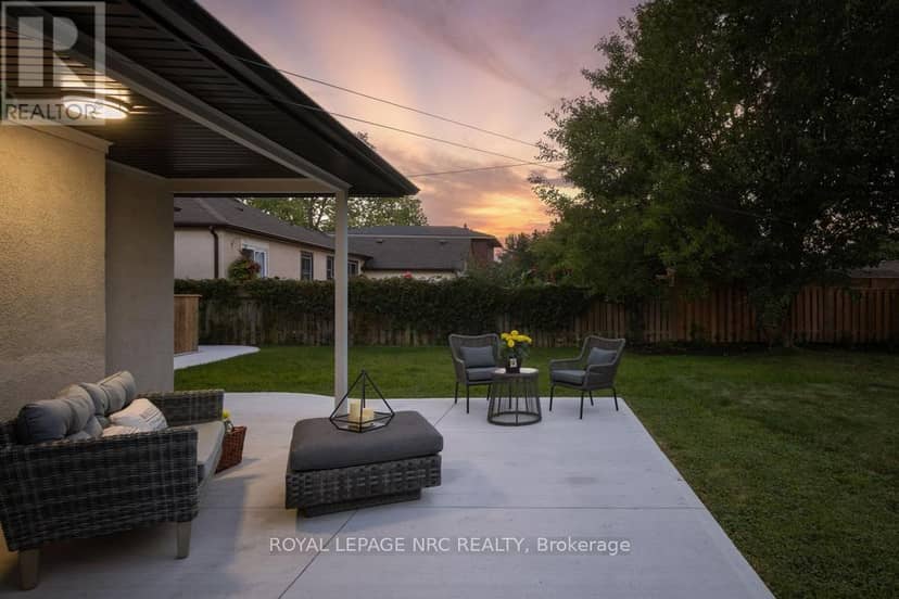 21 Silverdale Drive — photo 27 of 40