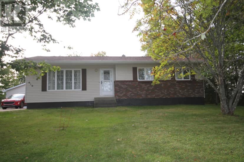 910 Highway 320, Lennox Passage, photo 2