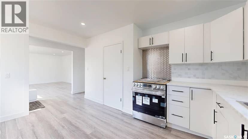 1020 9th AVENUE E — photo 15 of 40