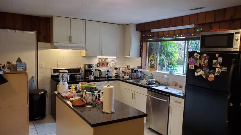 12704 107A AVENUE, Surrey, photo 3