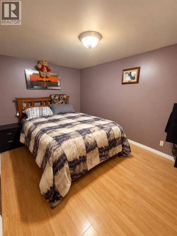 128 Grandview Crescent — photo 9 of 10