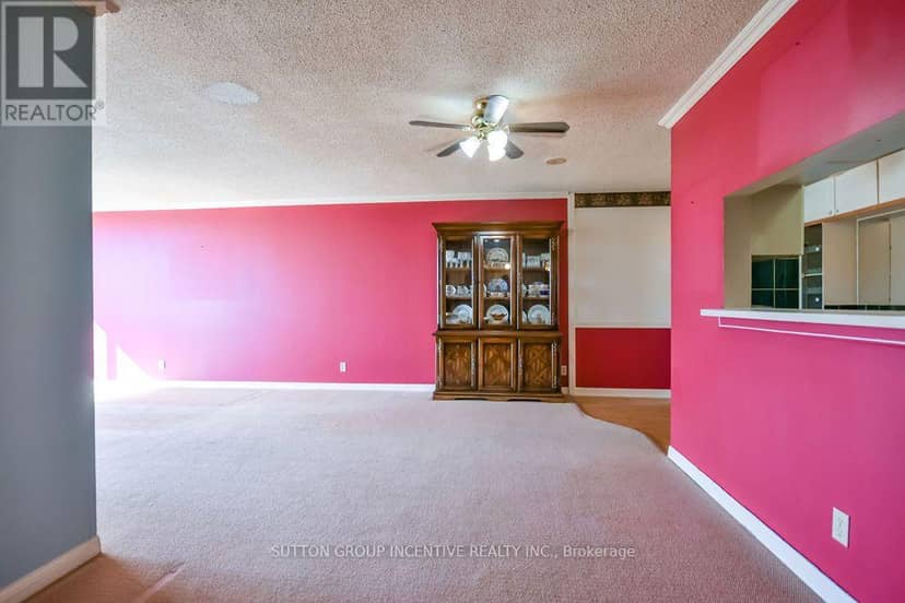1005 - 65 Ellen Street — photo 9 of 29