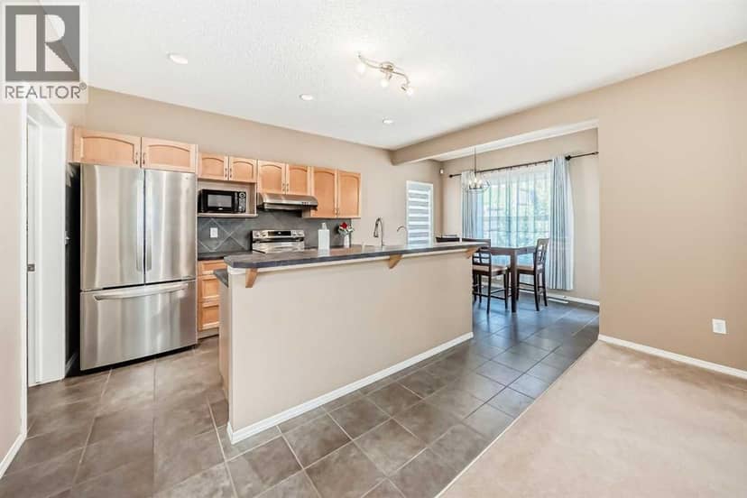 73 Royal Birch Way NW — photo 9 of 35