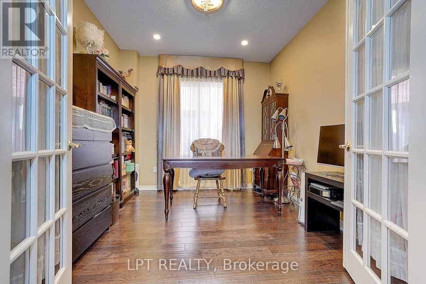 1168 McTavish Drive, Newmarket, photo 8