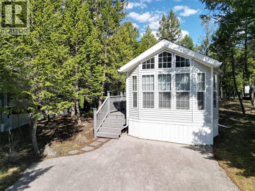 4862 Lynx Drive, Radium Hot Springs