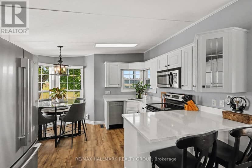 7 Du Lac Private — photo 16 of 32