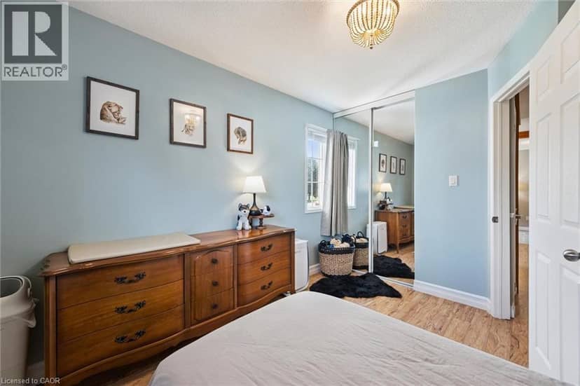 108 CANROBERT Street — photo 16 of 40