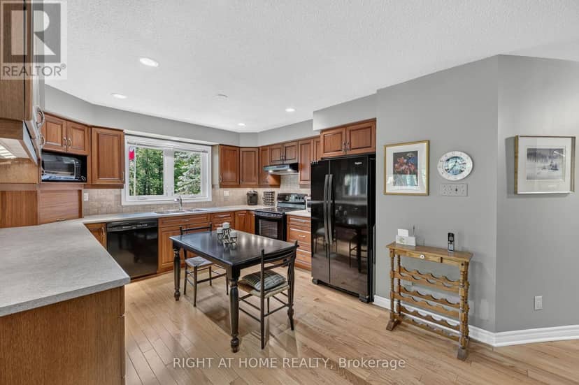 5 Pine Point — photo 8 of 40
