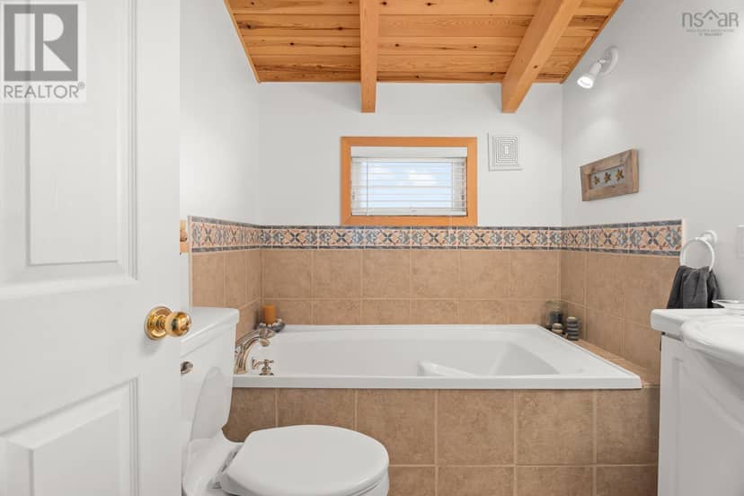 240 Beaver Drive — photo 27 of 40