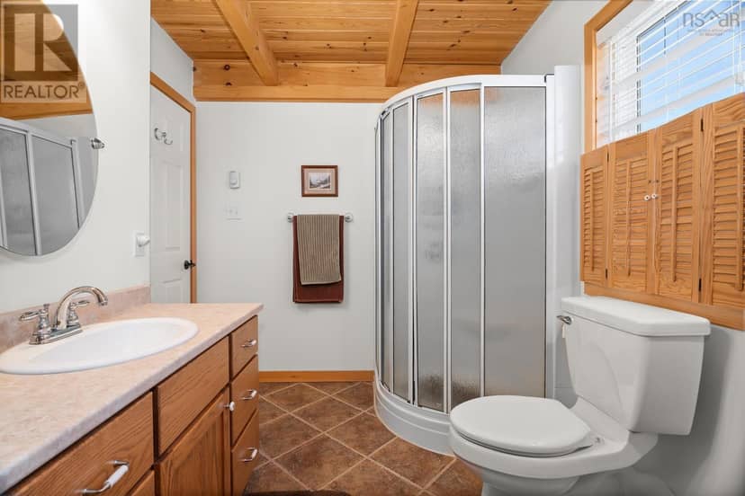 240 Beaver Drive — photo 18 of 40