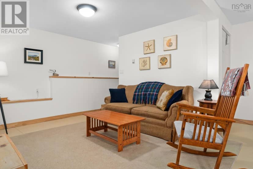 240 Beaver Drive — photo 32 of 40
