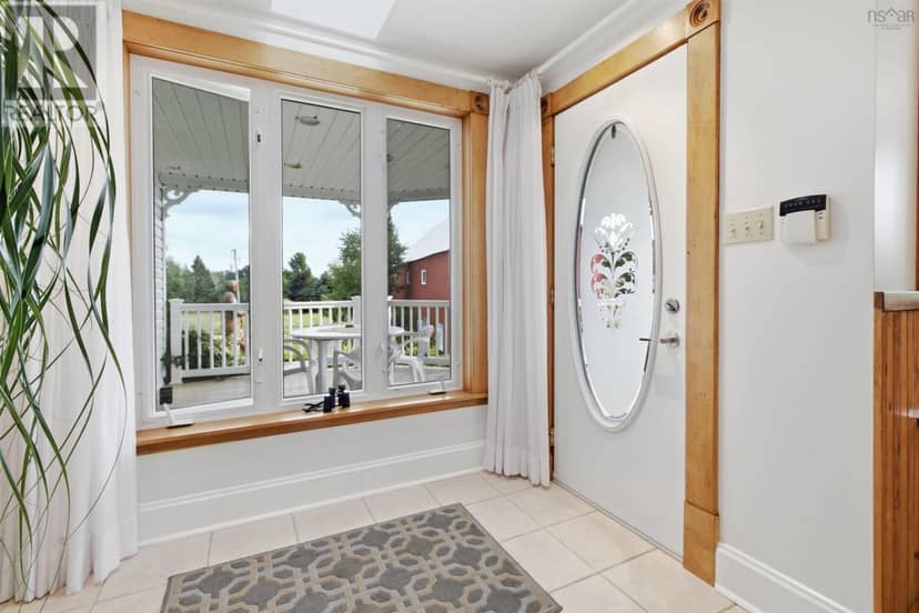 5773 Stellarton Trafalgar Road, Stellarton, photo 5