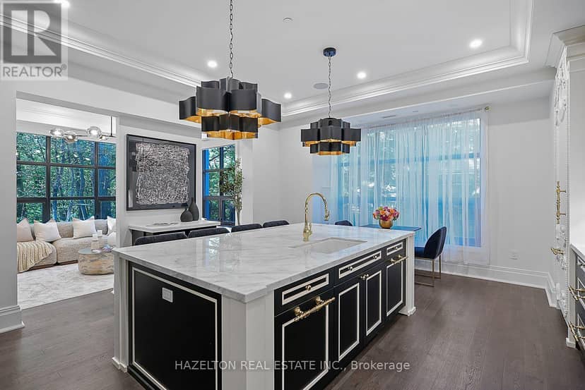 303 - 200 Russell Hill Road — photo 15 of 40