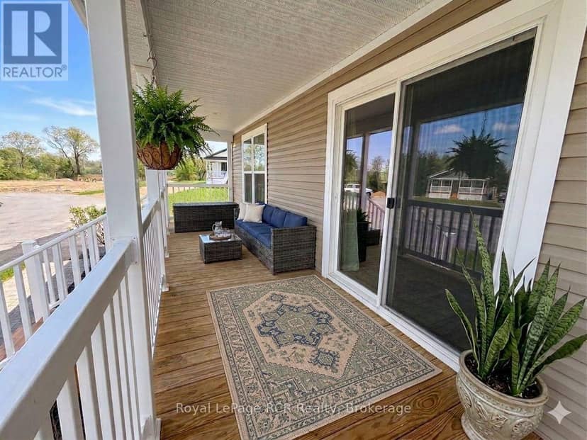 210 Spruce Drive — photo 10 of 34
