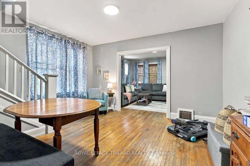 56-58 Frank Street — photo 7 of 40