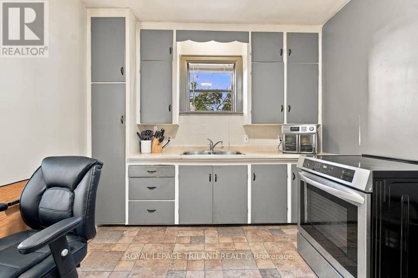 56-58 Frank Street — photo 8 of 40