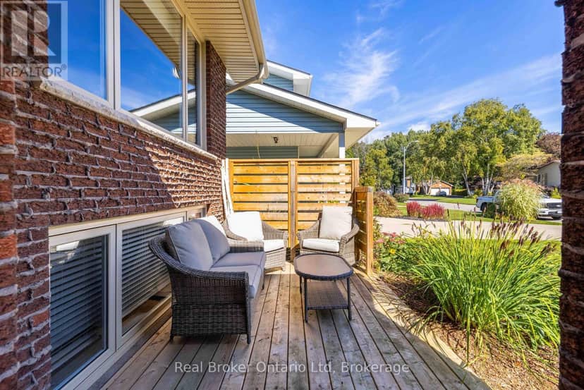 126 5th Avenue E, Owen Sound, photo 4