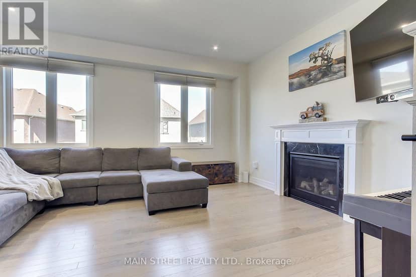90 Kingknoll Crescent — photo 8 of 39