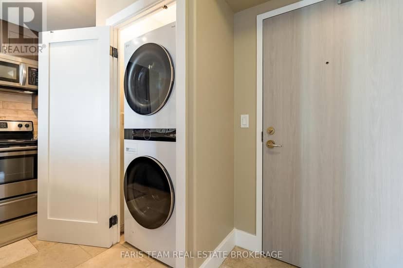 508 - 140 Dunlop Street E — photo 21 of 35
