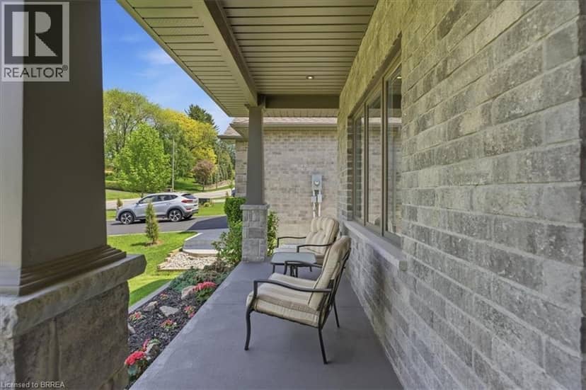 4 LYNNDALE Road — photo 4 of 40