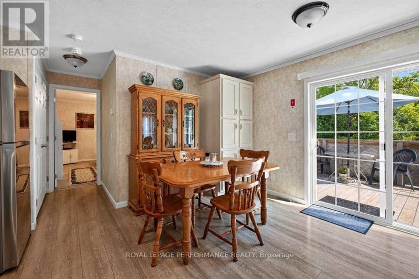 16 Eastgate Avenue — photo 16 of 40